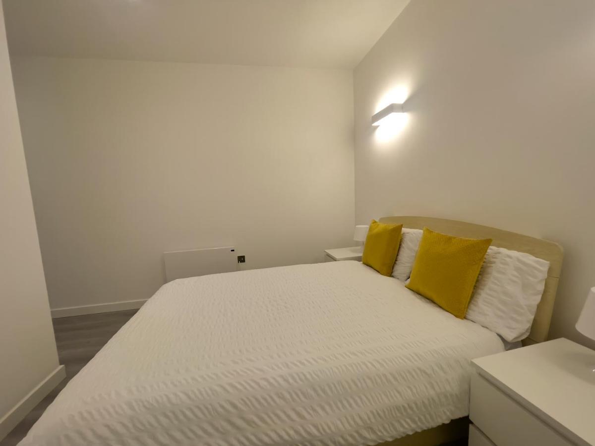 Lovely 2 Double Bedroom Flat With Free Parking - At The Atrium Mk Milton Keynes Exterior photo